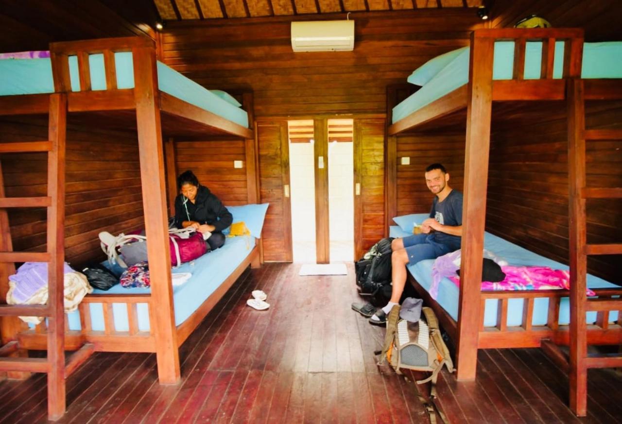 Titi Hostel Lembongan Zewnętrze zdjęcie