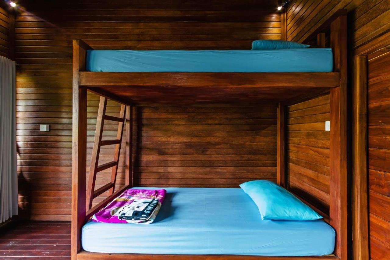 Titi Hostel Lembongan Zewnętrze zdjęcie
