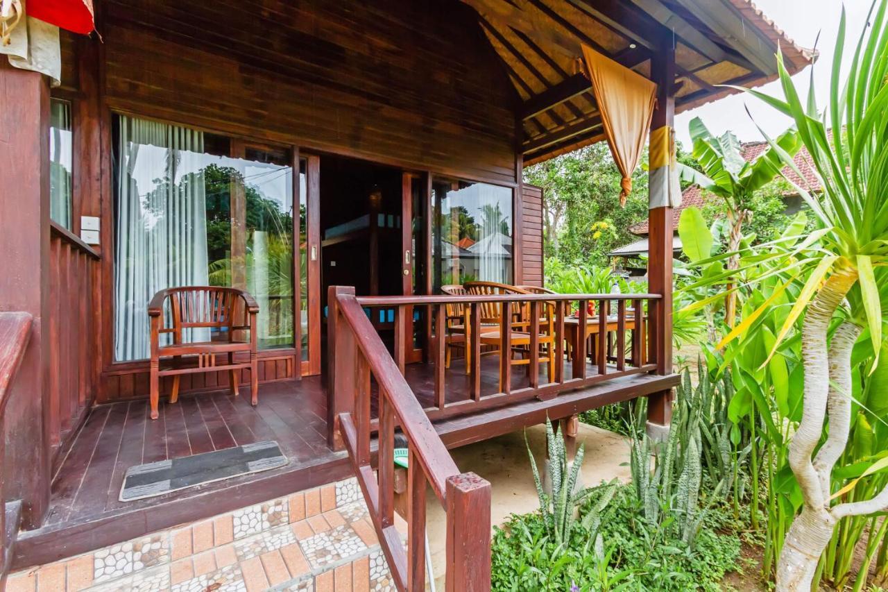 Titi Hostel Lembongan Zewnętrze zdjęcie