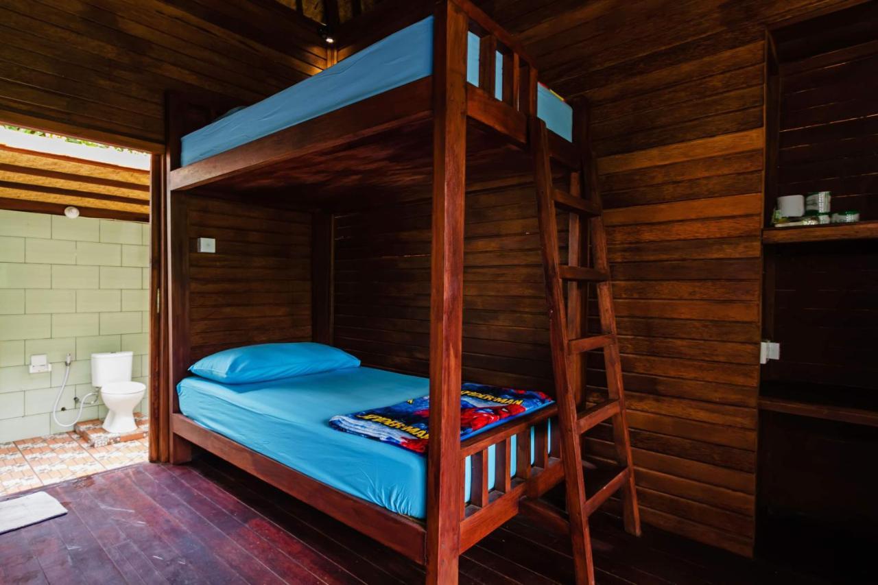 Titi Hostel Lembongan Zewnętrze zdjęcie
